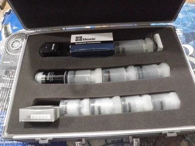 Kit de oculares Meade #932 #933 SPL 40 26 20 15 12.4 9.7 6.4 WA18 2x filtros Barlow Foto 1 de 4