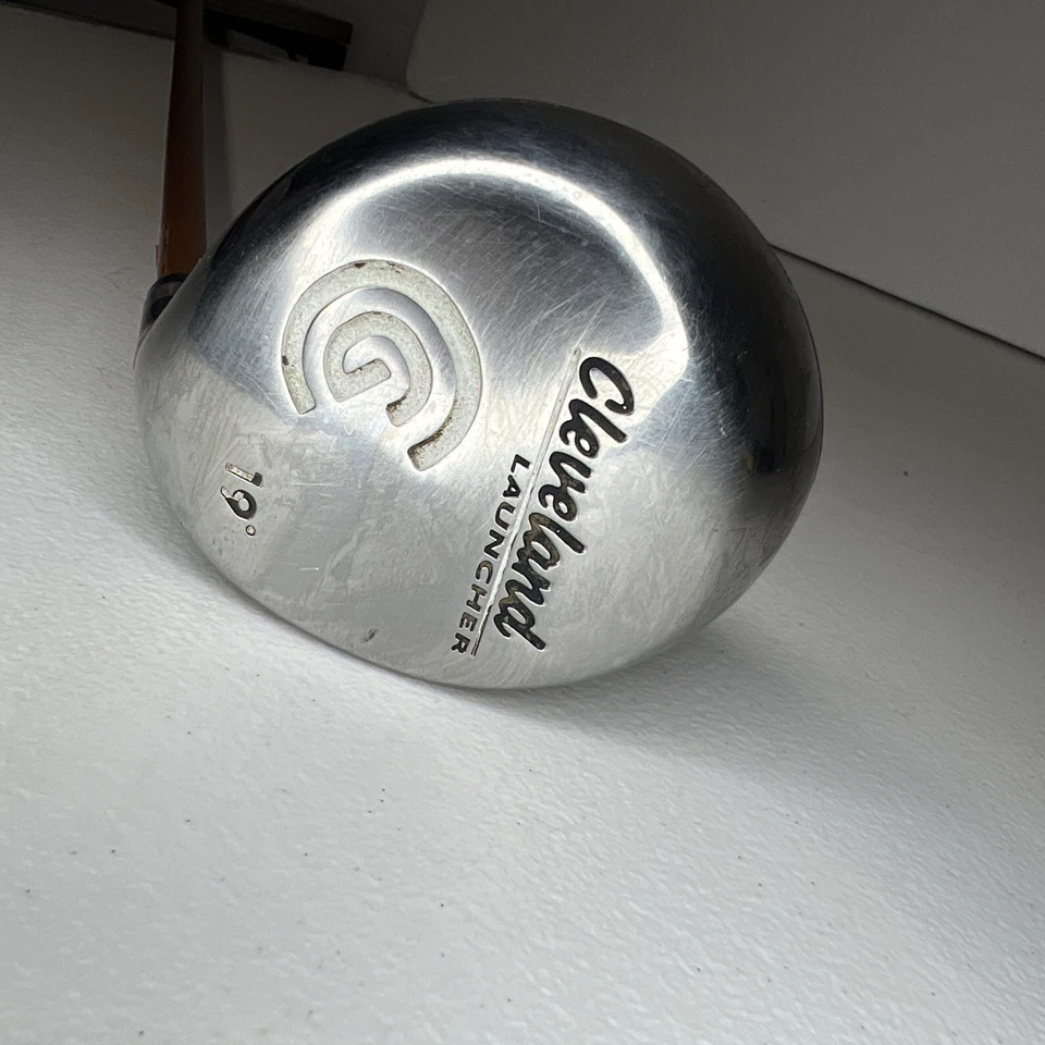 Cleveland Launcher 19 Degree 5 Wood Right Hand Graphite 65g Stiff Flex 43.5" - Image 1 of 4