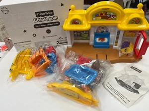 Fisher Price Little People Corner Market + Trike + Trailer Brand New! - Picture 1 of 3