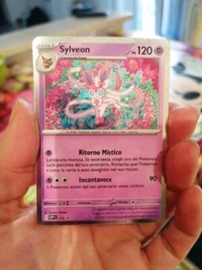 Pokémon Sylveon 172 Promo ITA EVOLUZIONI PRISMATICHE - Foto 1 di 5
