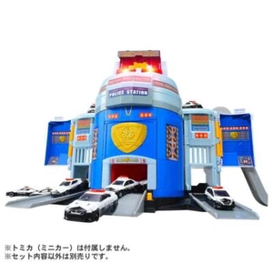 Tomica Transformation Dx Police Station Mini Car from Japan - Picture 1 of 10