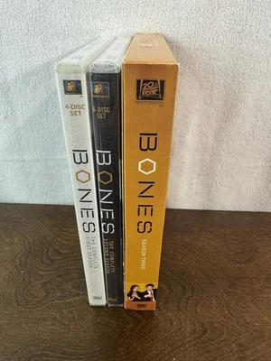 Bones Television Series Seasons 1, 2, 3 On DVD Foto 1 de 2