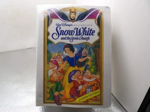 McDONALD'S SNOW WHITE AND THE SEVEN DWARFS WALT DISNEY COLLEZIONE CAPOLAVORO - Foto 1 di 3