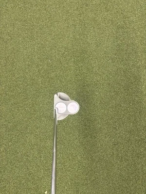 Odyssey 2-Ball Blade Putter, 34“ mit Superstroke Claw Griff - Bild 1 von 4