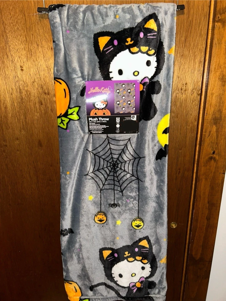 Manta de felpa de Halloween Hello Kitty 50 pulgadas x 70 pulgadas tela de araña gato negro ¡NUEVA CON ETIQUETAS! Foto 1 de 4