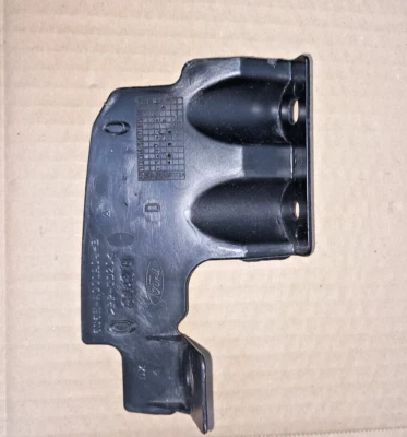 Genuine Ford R/H Radiator Surround Air Deflector - Image 1 of 2