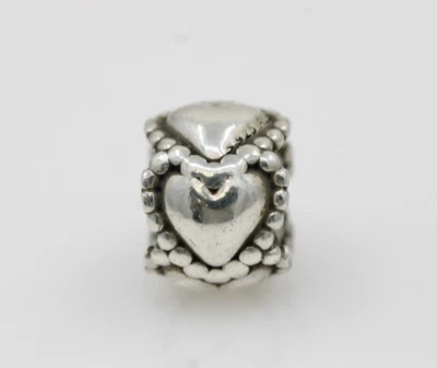 Authentic Pandora Sterling Everlasting Love Chain of Hearts Charm #790448 - Image 1 of 4