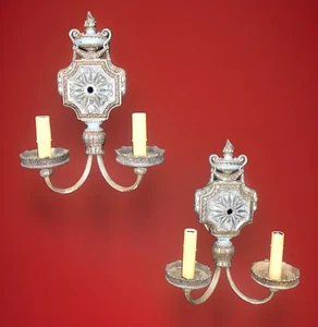 VINTAGE PAIR OF DOUBLE ARM CLASSICAL REGENCY SCONCES - Picture 1 of 3