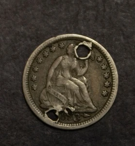 Lote de media moneda de diez centavos 1853 Flechas libertad sentada en estado bastante bueno agujeros F 953 - Imagen 1 de 2