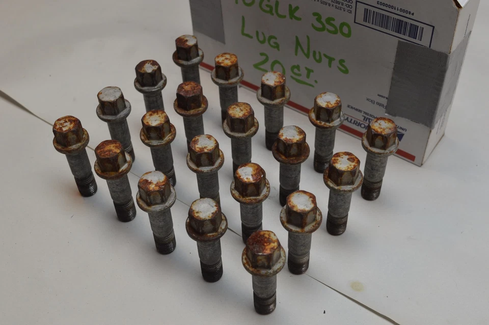 10-12 X204 MERCEDES BENZ GLK350 20 件套二手 LUG NUTS LUGNUTS BOLTS STUDS 原始设备制造商 — 第 1/1 张图片