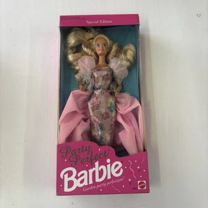 Vintage 1992 Party Perfect Barbie Doll Special Edition Mattel New - Picture 1 of 2