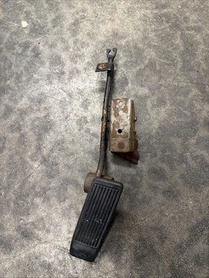 Nissan 240SX S13 1989-1994 acelerador de acelerador de pedal de gasolina OEM Foto 1 de 4