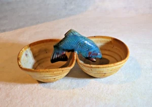 Artisan Pottery Doppelschale mit Forelle - Bild 1 von 6