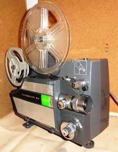PROIETTORE "FUJICASCOPE M33 " DUAL 8 mm. SUPER 8 VARIATORE DI VELOCITA' - Foto 1 di 14
