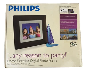 Philips 7" LED Mahogany Digital Picture Frame - Picture 1 of 1