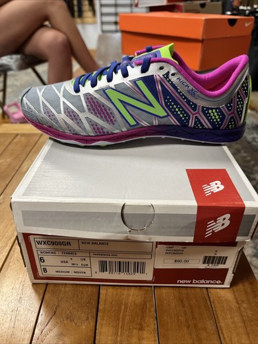 New Balance Kick XC 900v2 Flat Donna Taglia 6 Grigio Viola WXC900GR