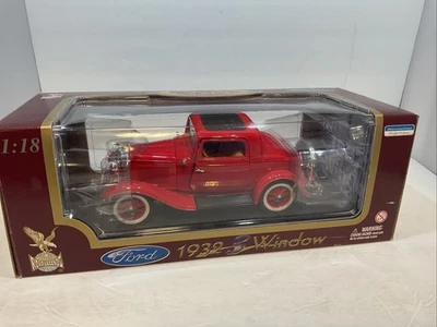 New Road Legends 1/18 1932 Ford 3 Window Red Diecast Model Car - Image 1 of 4