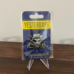 Yesterday's 2024 SDCC Fallout Power Armor Max Pin - Picture 1 of 3