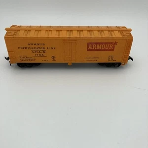 HO Scale, MANTUA, 40' Armour Refrigerator Line, A.R.L.X. 1754 Wood Reefer Car - Picture 1 of 12