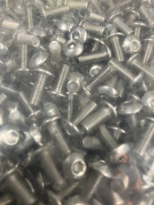 50 Stk. M5 5 mm x 0,8 x 12 mm Zylinderschrauben mit Sechskantantrieb 316 Edelstahl - Bild 1 von 1