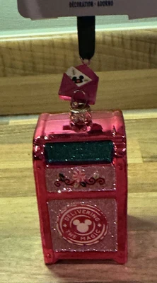 Disney Store DELIVERING THE MAGIC Christmas Tree Ornament Decoration - NEW - Immagine 1 di 4