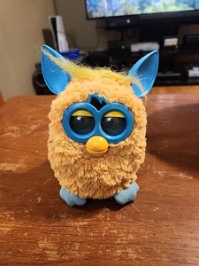 Hasbro Furby 2012 Orange Teal Ears Interactive Talking Pet Untested - Foto 1 di 4