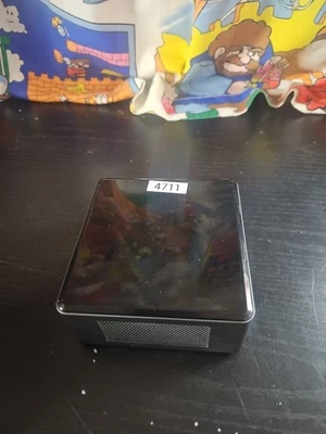 Intel BOXNUC8i3BEH1 Desktop Untested  - Image 1 of 3