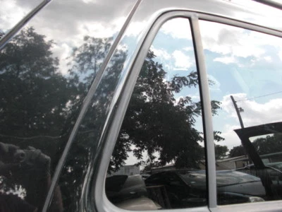 1998-01 MERCEDES-BENZ W163 ML430 ML320 RIGHT REAR DOOR VENT GLASS FACTORY TINT  - Image 1 of 3