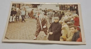 100% Original RARE Picture Of Clown Exiting Barnum & Bailey Circus. Kodak. 1970s - Picture 1 of 2