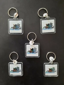 Juego de 5 Llaveros Kliban Cat Acrílico Playa Balsa Tiburón Guitarra Cerveza De Colección - Imagen 1 de 1