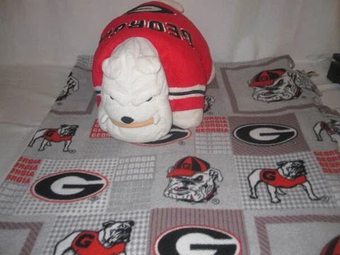 Georgia University Football Blanket (68"x48") x  and Mascot (16" x 10") EUC Cover
