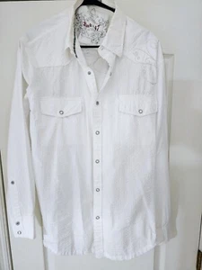 Rock 47 by Wrangler Pearl Snap Collared Long Sleeve White Shirt - Bild 1 von 3