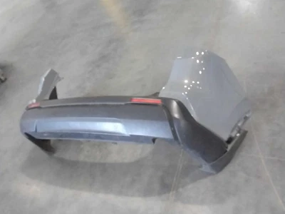 Conjunto de parachoques gris Honda CR-V 2024 OEM 715013A0A00 1,5 L turbo, usado Foto 1 de 4