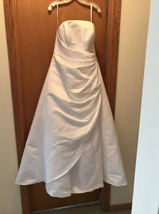 David’s Bridal white strapless satin drape wedding dress, matching veil 16W, NWT - Picture 1 of 8