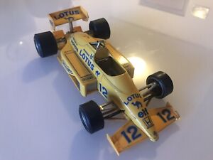 Lotus 97T Ayrton Senna Livrery 99T 1/24 Bburago