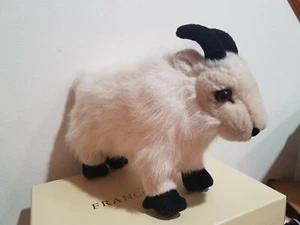 ❤️ K & M International Plüschtier Elfenbein & Schwarz Großes Stofftier 10 Zoll mal 8 Zoll Ziege ❤️ - Bild 1 von 6