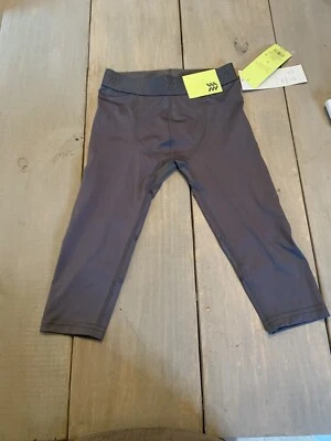 Medias All in Motion para niño de 3/4 piernas - grises - pequeñas - nuevas - atléticas ajustadas  Foto 1 de 4