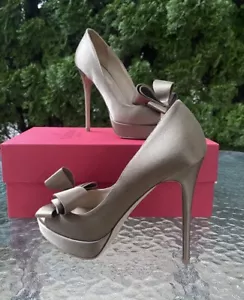 Valentino Couture Women’s Bow D'orsay Pump Size 37 / 7 Golden - Picture 1 of 13