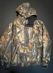FIELD And STREAM Insulated Real Tree Hunting Coat - Size M - Picture 1 of 6