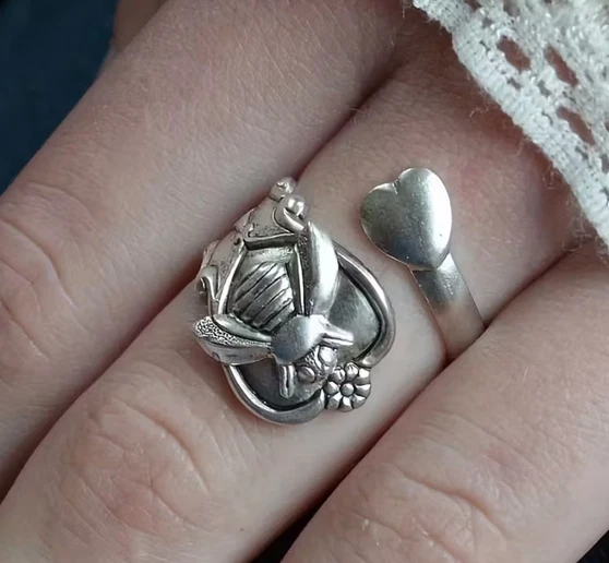Bee heart silver spoon wrap ring - Image 1 of 1