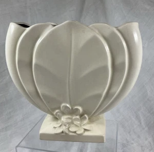Beswick ware art deco pottery Posy Vase Matt Cream White 1194 Pattern Vintage - Picture 1 of 24