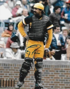 Tony Pena Autographed Photograph with COA - Picture 1 of 1