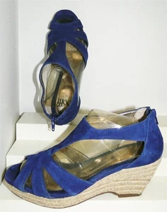 SOFFT BLUE Suede Leather Wedge Peeptoe T-Strap Platform Zip-Back Sandals sz7 NEW - Picture 1 of 5