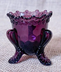 Soporte de palillo de dientes de vidrio púrpura Boyd Forget Me Not de colección pedestal óptico floral - Imagen 1 de 6