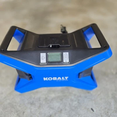 Inflador de aire doble Kobalt KLDP1 12V/120v con todos los accesorios Foto 1 de 4