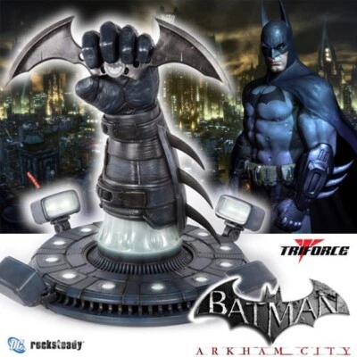 Triforce Batman: Arkham City - Batarang Full Scale Replica. Brand New! - Image 1 of 3