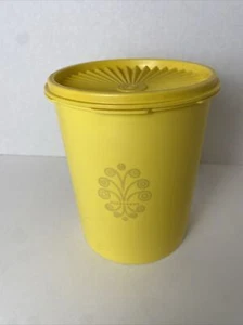 Tupperware Servalier Canister & Lid  Harvest Yellow 8 Cup Capacity #809-14 - Picture 1 of 6