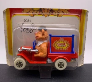 NOS MUPPET SHOW Fozzie Bear Car Diecast Vehicle Corgi #2031 Muppets Vintage 1979 - Picture 1 of 4