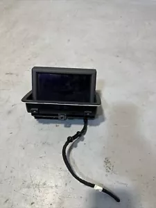 @ AUDI A1 2011 SAT NAV FOLDING DISPLAY SCREEN 8X0857273B - Picture 1 of 6