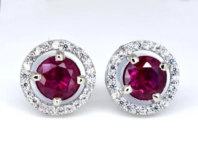 Coppia di orecchini rotondi attraenti in argento sterling 925 con rubino... - Immagine 1 di 4